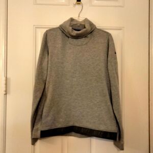 Nike DRI Fit pullover sweater L